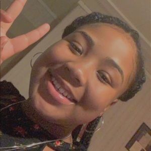 Meet your Posher, Miciah